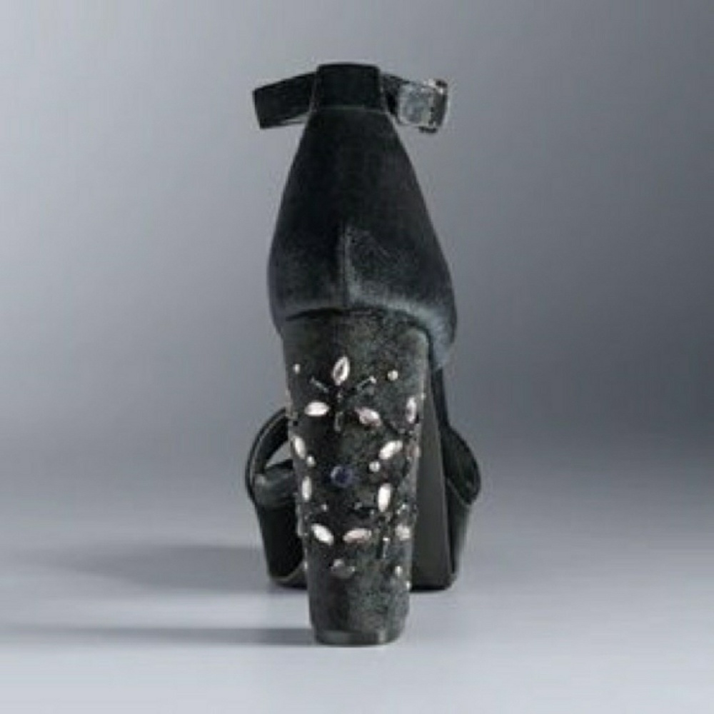 Simply Vera Vera Wang Budapest Heel NWT - Picture 2 of 6